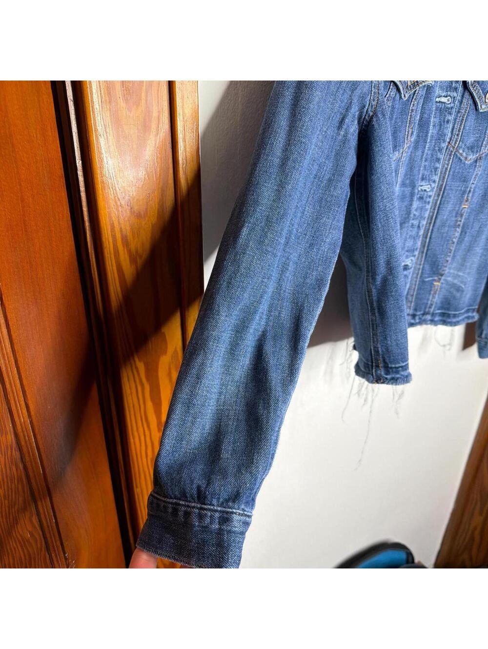 Distressed denim Abercrombie Fitch fringe jacket women’s L - Picture 2 of 7